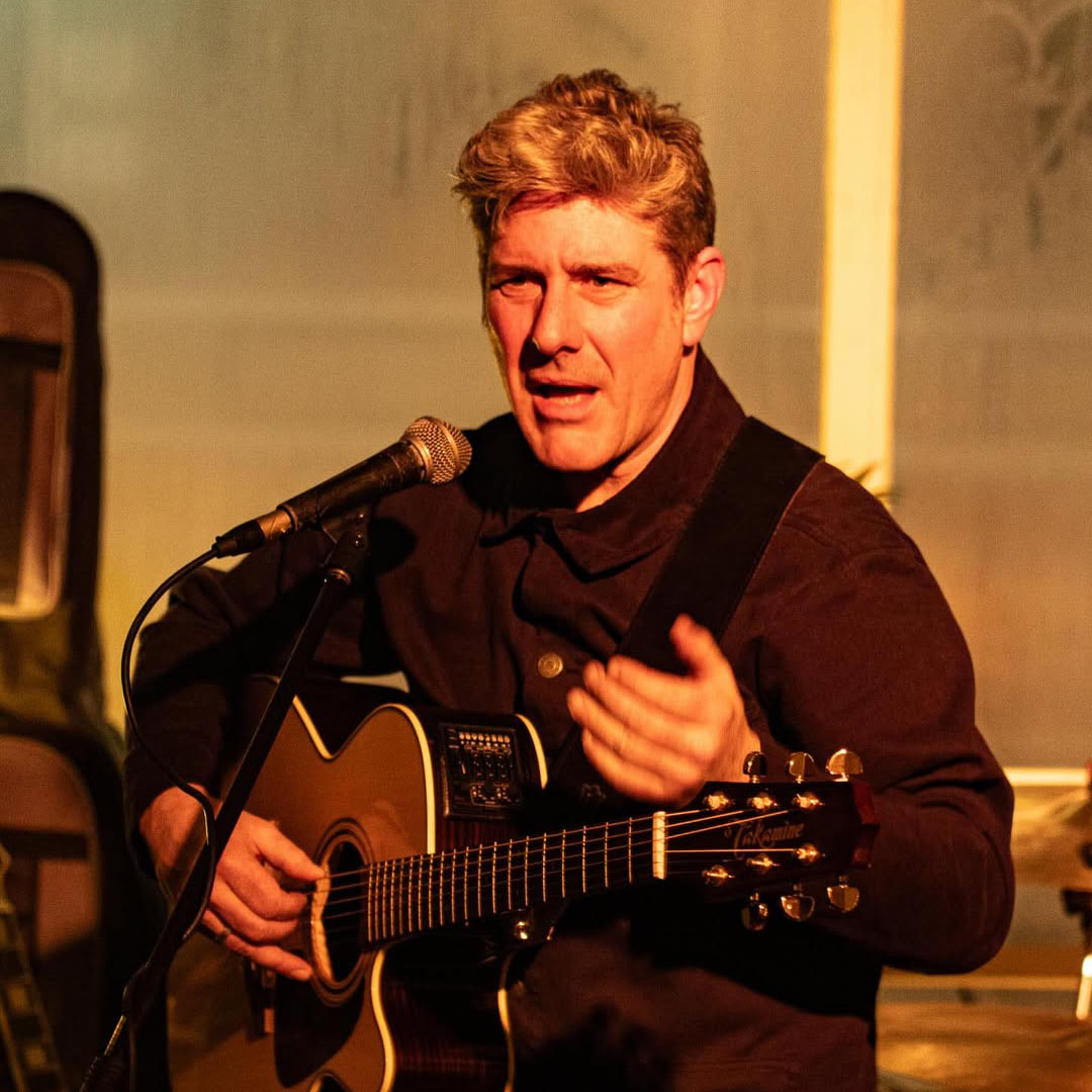 Huw Costin (Torn Sail) Live